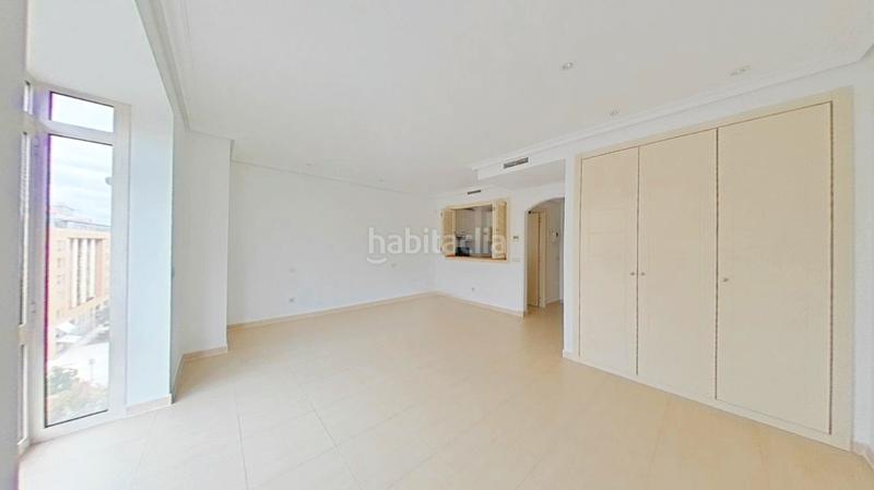 Foto ea13756d-b757-4bac-b3b9-fd7515fa826f. Studio with heating pool in Legazpi Madrid