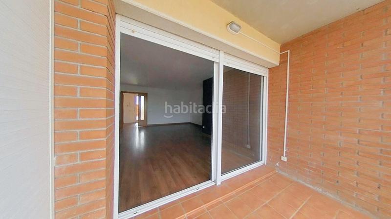 Foto 82ea872d-80b6-4daa-9674-32c35b2c3cc9. Piso en Xúquer Terrassa