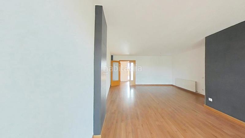 Foto ff607f53-e3a1-4751-b9c1-731fd301533b. Piso en Xúquer Terrassa