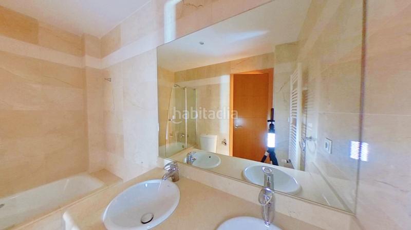 Foto a8b3c246-1282-474b-b5a1-1e84984d5203. Appartamento con riscaldamento parcheggio piscina in Córdoba
