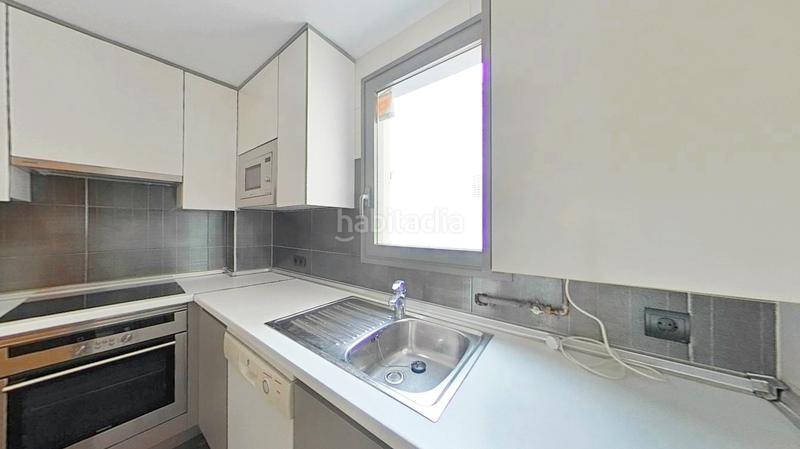 Foto bd8490ee-02e2-46d3-8f51-323a8bba98ab. Duplex avec chauffage parking piscine dans Canillas Madrid