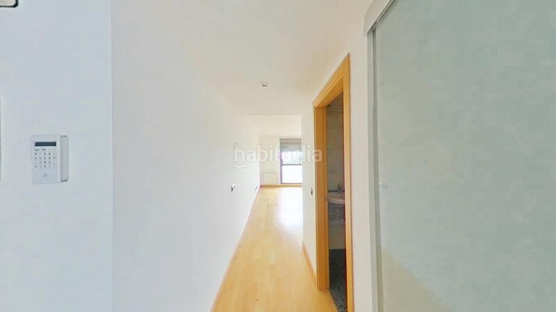 Foto 2d15c028-ccde-4951-96e3-6cd604b9e466. Duplex with heating parking pool in Canillas Madrid