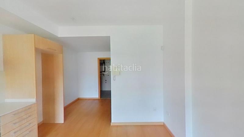Foto 0fd0533c-e6b1-4395-89db-6d222d777201. Apartament amb calefacció a La Cogullada Terrassa