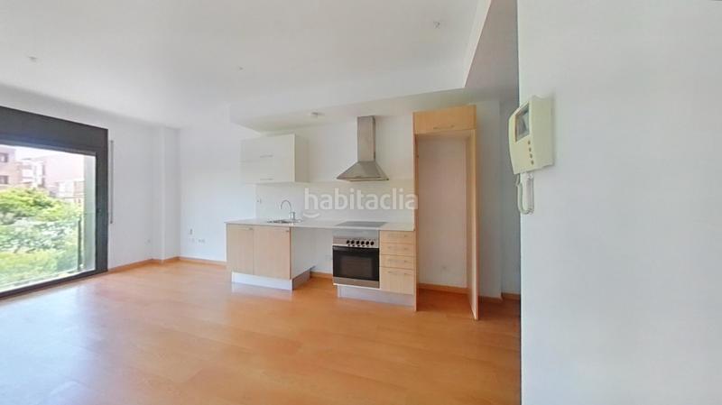 Foto 8aebe1a5-4c37-438f-8489-b673bc91487a. Apartament amb calefacció a La Cogullada Terrassa