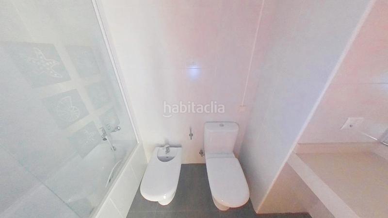 Foto 1a47517c-ba83-4cfe-9ad1-a9b1d7ee77e8. Flat with heating in Eixample Sud-Migdia Girona