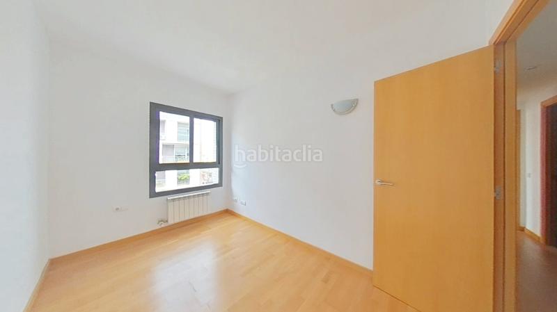 Foto 48eb8de3-4268-476d-867e-d8c8f7f2db72. Flat with heating in Eixample Sud-Migdia Girona