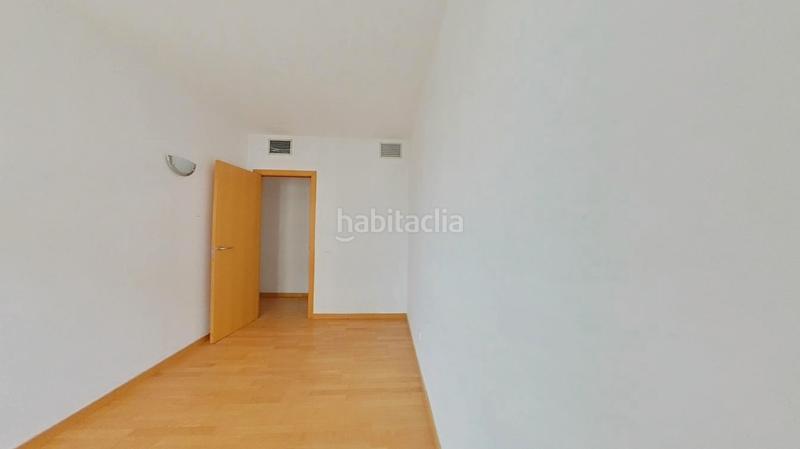 Foto 7ab8cdd9-4cf8-4745-b833-87698ff11e11. Flat with heating in Eixample Sud-Migdia Girona