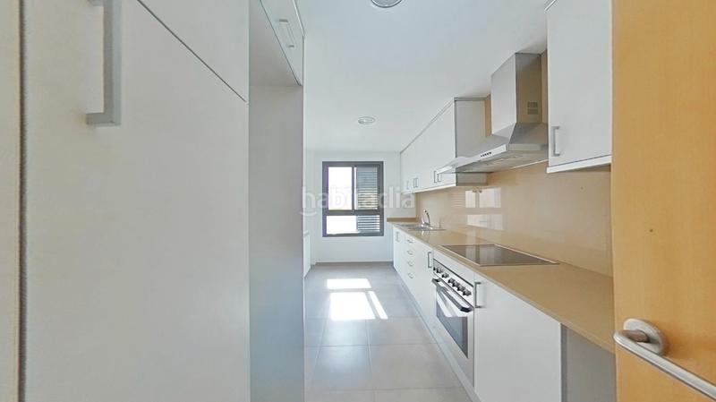 Foto acf84fd6-86e6-472d-9ab9-42aa2f759fa7. Flat with heating in Eixample Sud-Migdia Girona