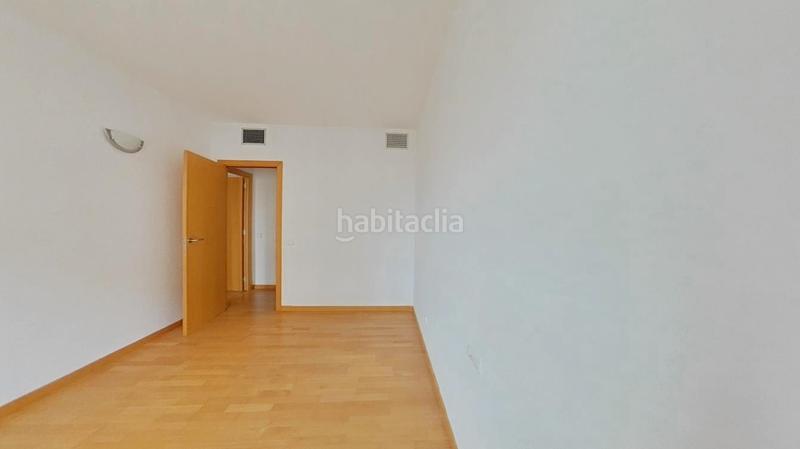 Foto 83b63e73-765b-4aa5-82f5-a809d3f0f306. Pis amb calefacció a Eixample Sud-Migdia Girona