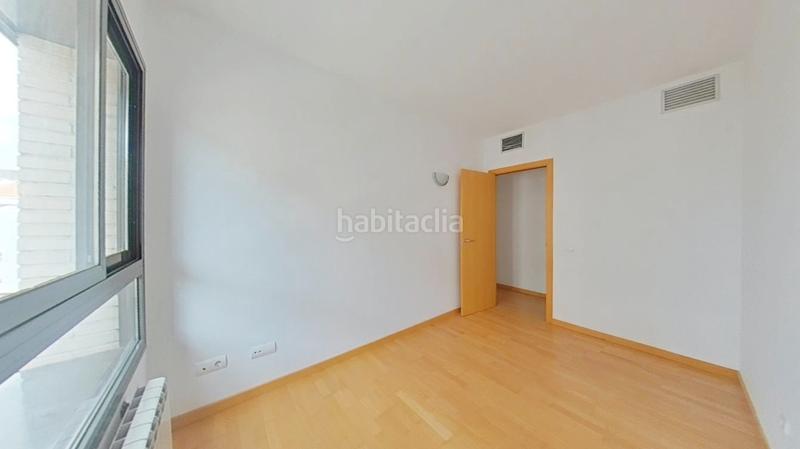 Foto a92c65c8-3d95-410d-877b-107706c3a657. Pis amb calefacció a Eixample Sud-Migdia Girona