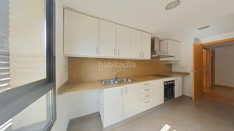 Foto c4593d14-6d4a-4d06-b0de-310f43b0599c. Pis amb calefacció a Eixample Sud-Migdia Girona