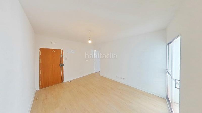 Foto 117a0bd9-0ab4-4d85-8972-15f627955de3. Piso en Portazgo Madrid