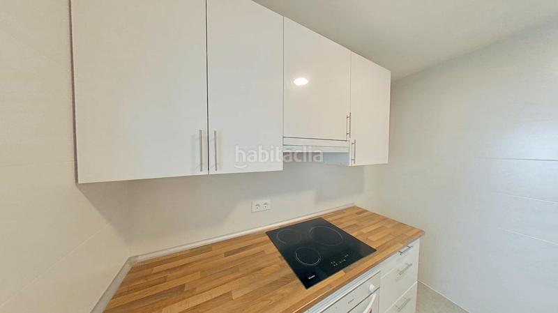 Foto 480adb83-5256-4713-8ce4-46bf910d454a. Piso en Portazgo Madrid