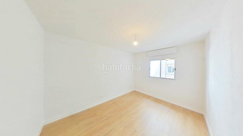 Foto ce24404f-a9c7-4502-966f-06da7796a025. Piso en Portazgo Madrid