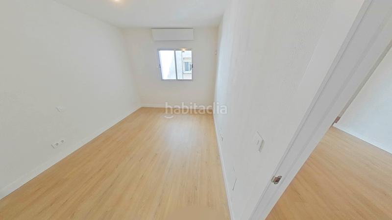 Foto e65cc7af-e953-44c8-9210-df5c9928031e. Piso en Portazgo Madrid