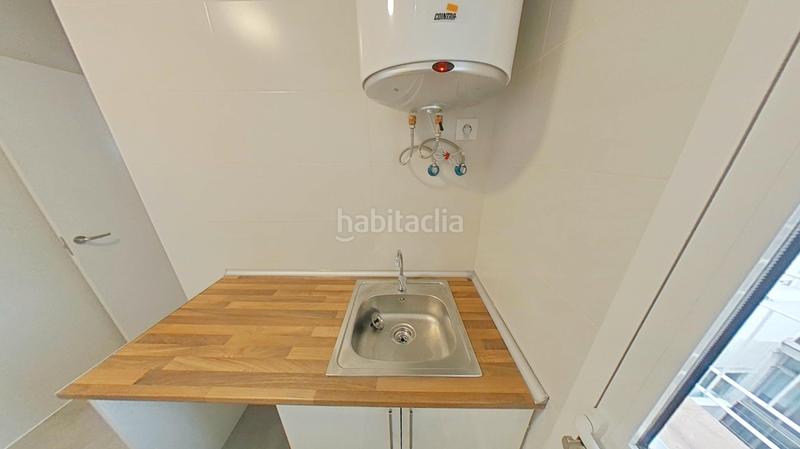 Foto f304d43d-04e3-4553-a7f6-3f87c521ac2f. Piso en Portazgo Madrid