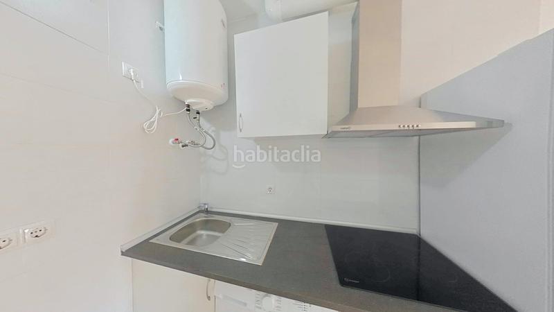 Foto 93a8f37a-dca6-423a-8329-d18f205a5ae6. Estudio en Valdeacederas Madrid
