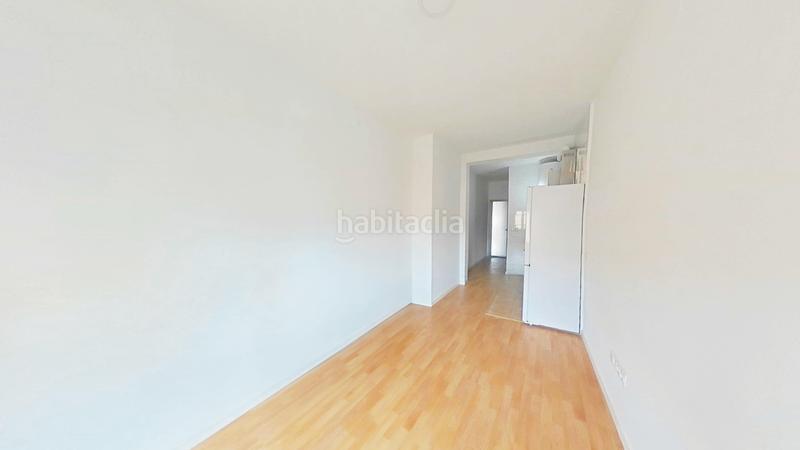 Foto a67d0ab8-9806-4d34-9435-95871f148ac7. Estudio en Valdeacederas Madrid