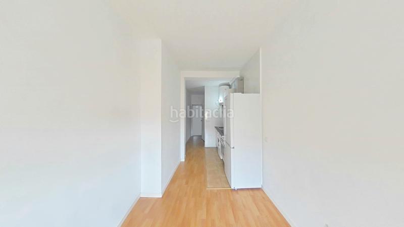 Foto ead9fbf5-0519-41b7-b669-013f78c4b6c6. Estudio en Valdeacederas Madrid