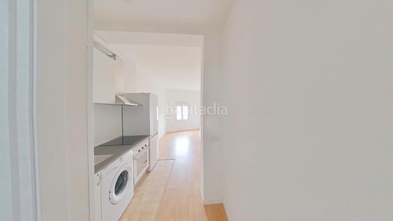 Foto ed26ac1b-6857-40b1-b8ba-6df99f7226f2. Estudio en Valdeacederas Madrid