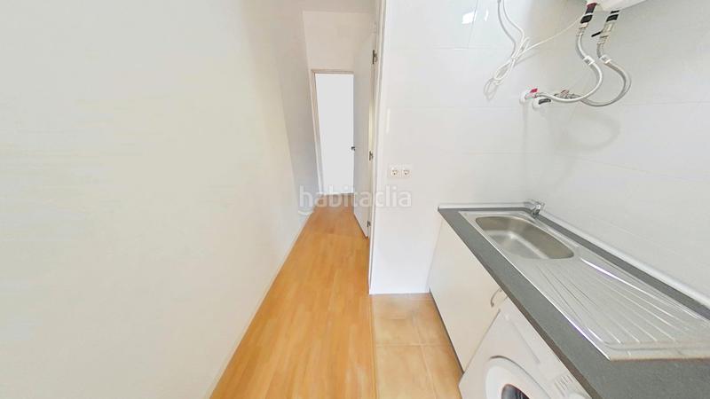 Foto efe4e43e-c87d-44e1-8616-5c2bfad23d6e. Estudio en Valdeacederas Madrid