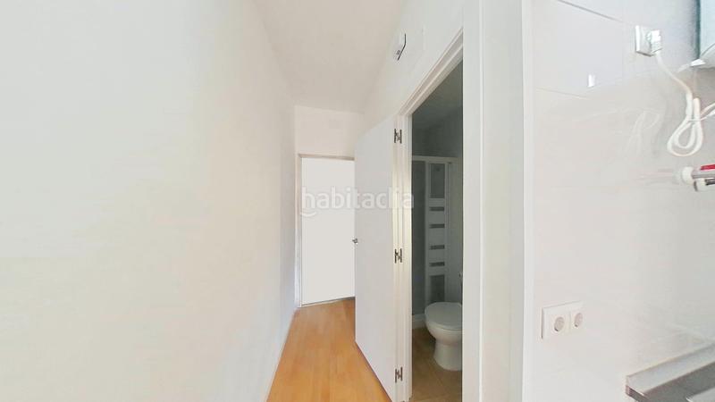 Foto ffc8f6cd-4467-4bd2-8c59-26aa23a557a3. Estudio en Valdeacederas Madrid