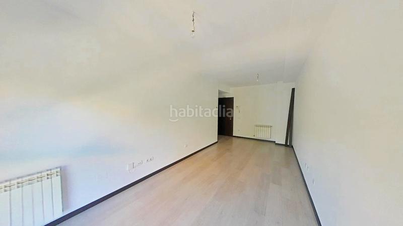 Foto 477dec0b-7b89-4f83-8a8c-7e7ddb70e5ef. Flat with heating parking pool in San Fermín Madrid