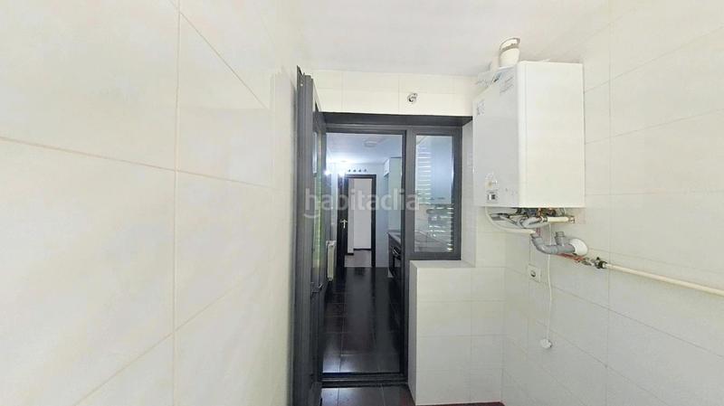 Foto e57640d4-b79e-4213-8656-23fb155792f5. Flat with heating parking pool in San Fermín Madrid