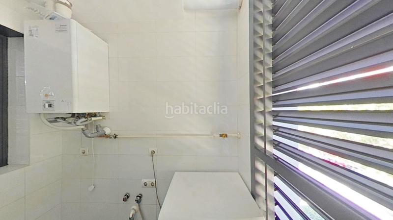 Foto b045af24-ac0e-409e-855d-0b4b3ff248d5. Pis amb calefacció aparcament piscina a San Fermín Madrid