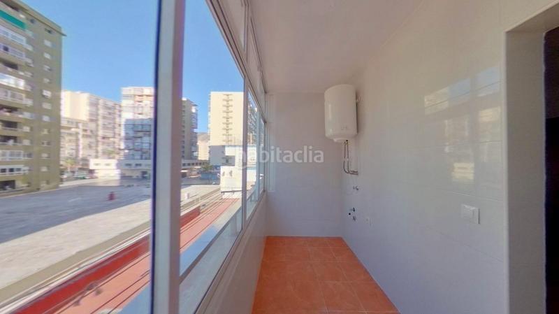 Foto d23926b7-89ba-4b28-977d-0df34e93ac44. Estudio en Manantiales-Estación de Autobuses Torremolinos