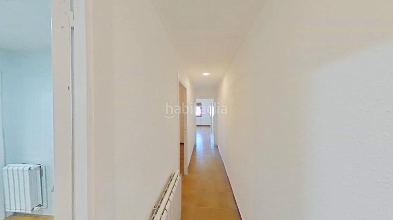 Foto f87d98ee-8037-4981-8bdd-13327f7d406c. Etagenwohnung mit heizung in Sant Andreu-Gassó Vargas Ripollet