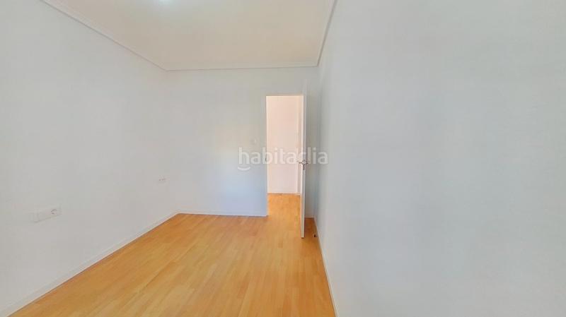Foto 6bad79d4-242d-4b82-a1fd-49d8379bd987. Piso en Mont Olivet Valencia