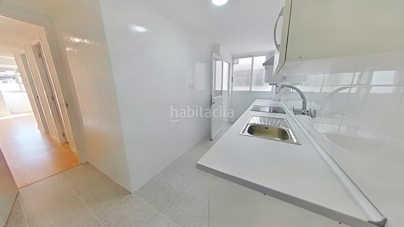 Foto 992ecc3f-68a8-42c6-92f0-414c4c3dd421. Piso en Mont Olivet Valencia