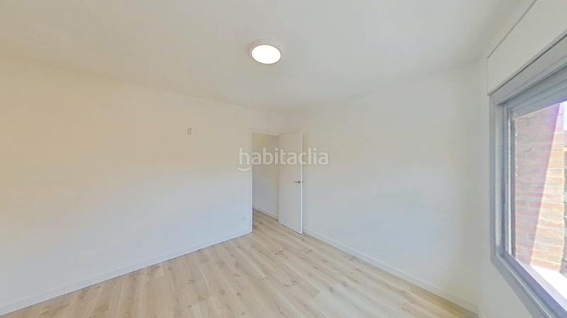 Foto a6fad482-1db3-43c7-bb97-4a138ad6f7df. Piso en Santa Rosa Santa Coloma de Gramenet