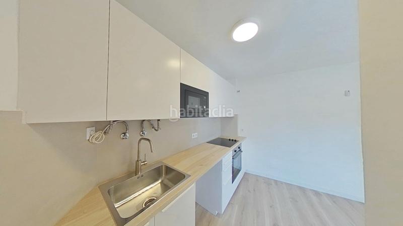 Foto ce1e9cec-a86a-4535-8a0e-8c9663450180. Piso en Santa Rosa Santa Coloma de Gramenet