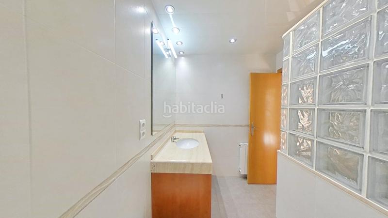 Foto 851f5300-3189-48c9-8665-f4f496f0bbde. Appartamento con riscaldamento in Creu Alta Sabadell