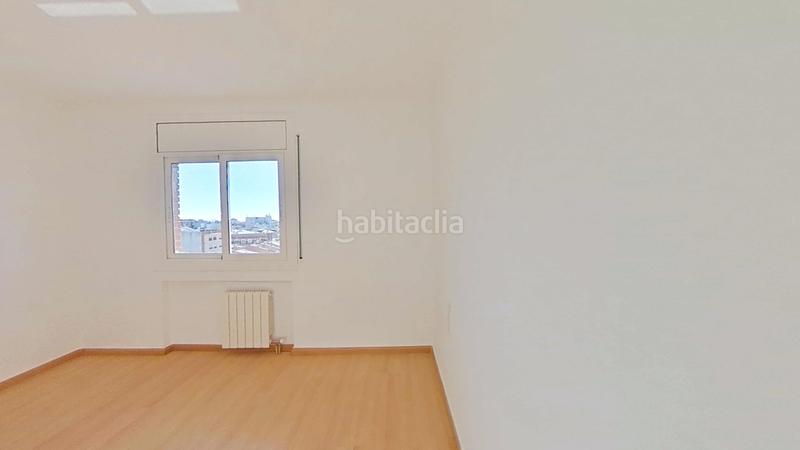 Foto 8e545681-b86f-433f-8e0c-f08c2967cc91. Appartamento con riscaldamento in Creu Alta Sabadell