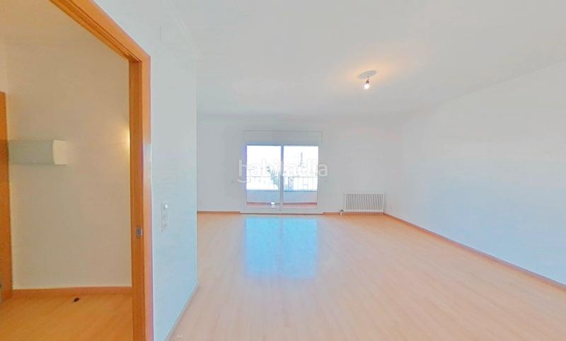 Foto b9216281-f7cd-48a9-8a29-3bb71ad8d7b9. Appartamento con riscaldamento in Creu Alta Sabadell