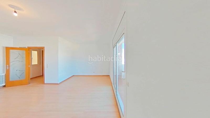 Foto c7d88546-94a5-4257-9fd2-06c990b4307d. Appartamento con riscaldamento in Creu Alta Sabadell