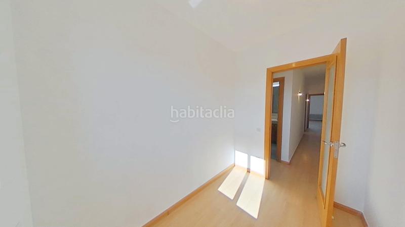 Foto f4a046c4-583e-4c1b-b69f-0d6e55adf575. Pis amb calefacció a Creu Alta Sabadell