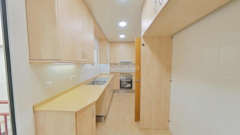 Foto fa43d797-acba-4cf0-8656-a06ffbe04fa6. Pis amb calefacció a Creu Alta Sabadell
