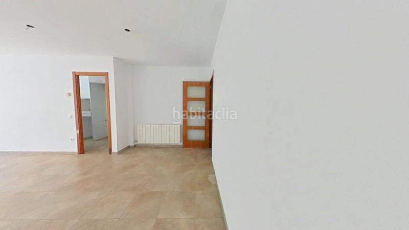 Foto 184205bd-1afc-49f2-bb9c-fdb1004f9c20. Piso en Llevant Igualada
