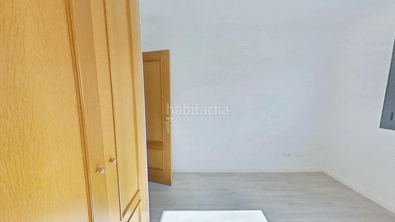 Foto f7b2c3dc-2eba-4466-8caf-dbd5e0101d06. Piso en San José-Buenos Aires Pinto