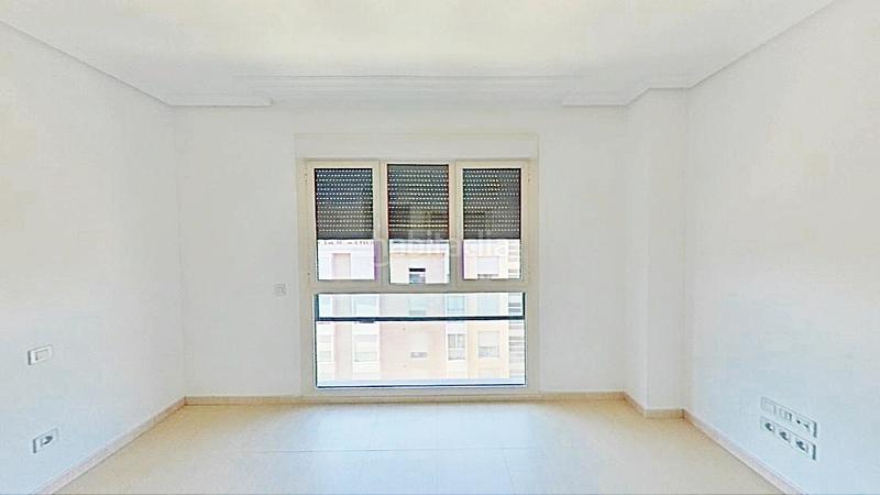 Foto f20bc55a-6906-4d9b-baf8-644a46cfc6f8. Estudio en Legazpi Madrid