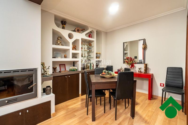Foto e5ced17b-57e1-4be8-8072-7956d6bb2a20. Casa a Maracena