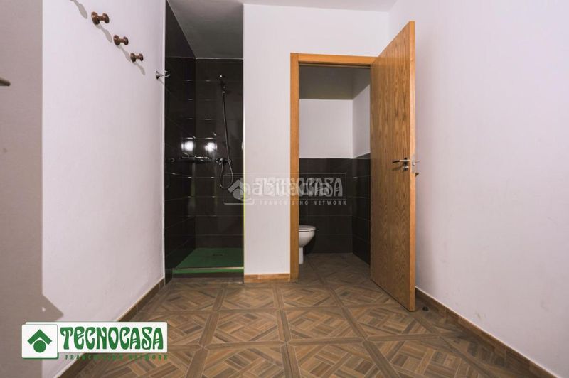 Foto d7f222b2-98b5-4dcc-9b88-fa95c73bf2cc. Local comercial a Maracena