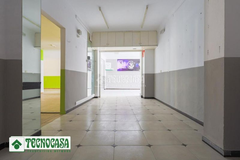 Foto f2c5d67e-ff1a-4a24-a6c1-5cc780d5b460. Local comercial a Maracena