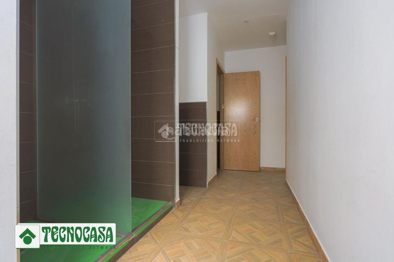 Foto f7dbd362-8d9c-4f61-a9f4-a8dd5ea94da9. Local comercial a Maracena
