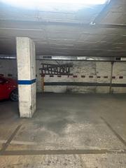 Parking voiture à Avinguda de la generalitat 1. 3 plazas de parking en venta