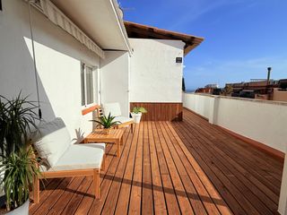 Pis  Carrer de la independència. Espectacular piso con terraza reformado